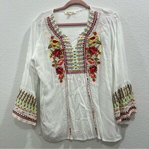 Beautiful Embroidered colorful floral on white tunic L Anthropologie Solitaire